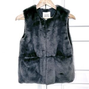 ZARA Kids Girls Fur Vest Gray Super Soft Vegan Fur Outerwear Winter, Size 11/12